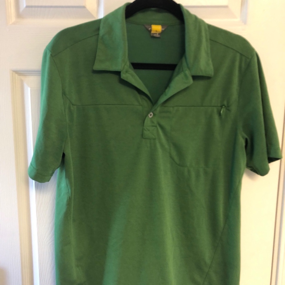 Eddie Bauer men’s polo with zip pocket